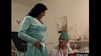 Full gyno exam leads horny mature to fuck the doctor 
