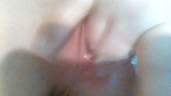 Creamy Wet Pussy Overflowing With Juices !