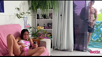 COMPILADO DE FLAGRAS DO MEU PADRASTO QUE ACABARAM EM FODA (Completo no Sheer e Red)