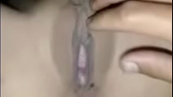 Fucking the pussy of a beautiful Thai girl until her pussy is wet and the juices in her pussy are very lickable when you fuck her pussy.