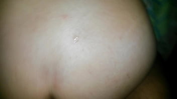 eating shorty's ass