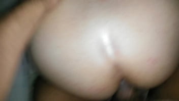 eating shorty's ass