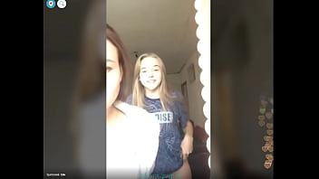 Ebony with 50 DD tits on Periscope  