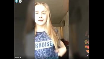 Ebony with 50 DD tits on Periscope  