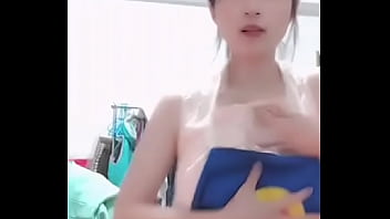 大奶高中生 2025