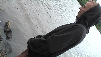 Public Handjob in Prague