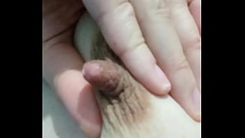 Troia col latte nelle tette