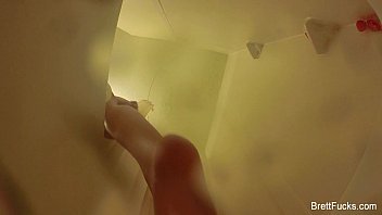 thumb brett rossi sho  wers  
