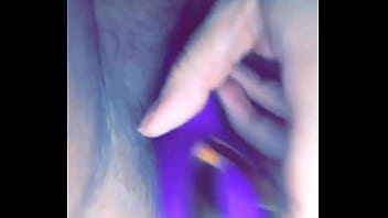 thumb never used a vi  brator before  