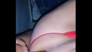 Disfrutando mi culo con mi dildo