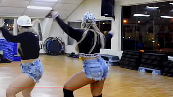 02A7CEB5-8294-40E2-8124-56E7E7B69EC9.MOV