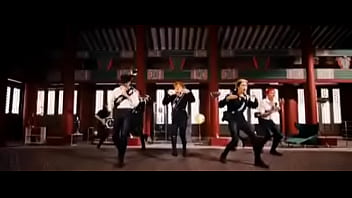 SKZ - THUNDEROUS M/V