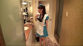 [Completely finished] College student idol 19 years old cosplaying and filming her slender body 3