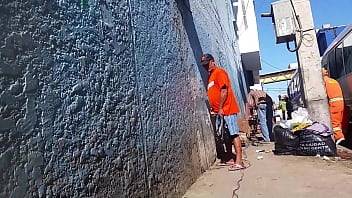 spy pee in the public