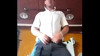 Desnudandose