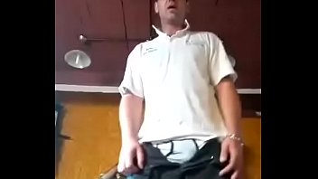 Desnudandose