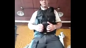 Desnudandose