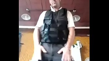 Desnudandose
