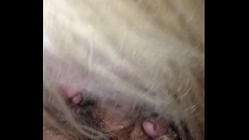 Die Mundverwöhnungen meiner geilen Hausfrau