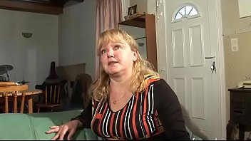 Sucking a mature cock