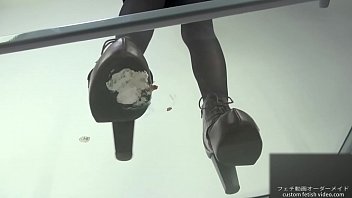 Food crush fetish