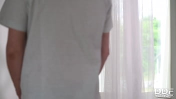 Epic Screaming DP for Petite Romanian Rebecca Volpetti