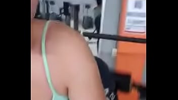 thumb yo elizabeth po  nce en el gym  