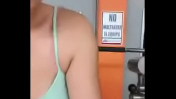 thumb yo elizabeth po  nce en el gym  