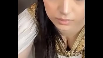 a best arabic girl for tribute please tribute her