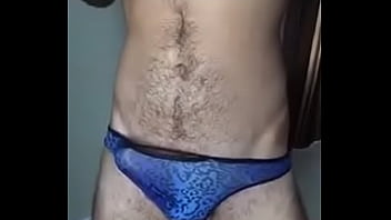 Boner dans Speedos