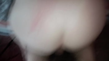 Mi hermanastro con verga gigante me rompe la concha