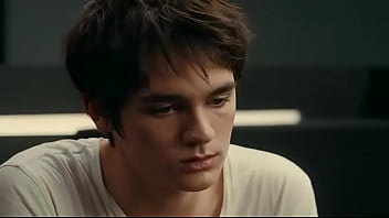 Les Rencontres d'après minuit (Os Encontros da Meia-Noite) 2013 ‧ Drama/Romance ‧ 1h 40m