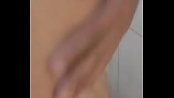 thumb jugando en la b  a 