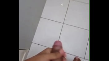 Meu irmão batendo uma pra min 97300