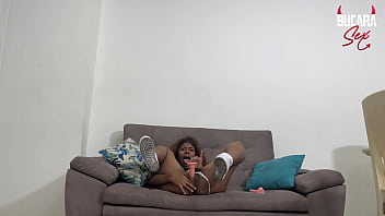 I GET HORNY WHEN I'M ALONE AT HOME AND I END UP PUTTING TWO DILDOS IN MY PUSSY AND ASS UNTIL I SQUIRT - BUCARASEX