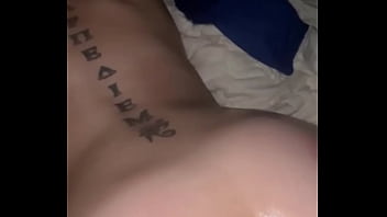 thumb riley reid sist  er  