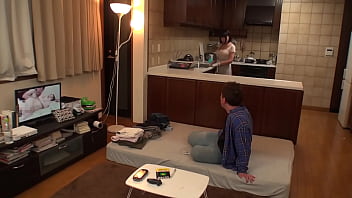 https://bit.ly/3Mu9TTb "I am already reaching orgasm!" Taking advantage of the weaknesses of the beauty maid dispatched by the housekeeping service, vaginal cum shot with an intensive piston! [Part 2]