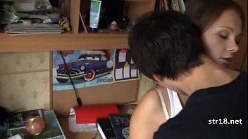 Amateur Straight French Teen Couple - XVIDEOS.COM