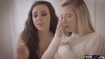 thumb watch these pla  yful teen best friends caroli  friends carolin friends carolin