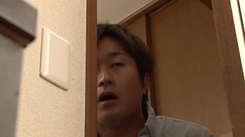 ://bit.ly/3hTmYYb My serious has also masturbate ... Oh! So much crazy orgasm!? Immediately insert and vaginal cum shot to the pussy who keeps to feeling corgasm in uniform![Part 2]