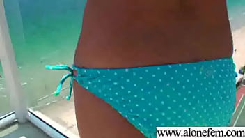 Amateur Sexy Girl Having Sex Toys Pleasure On Cam vid-22