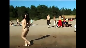 naturistcams.com Young nudist girl strips naked on a public ... 