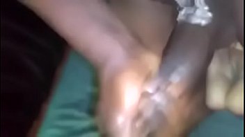 Black africains vis en France aime qu’on lui défoncés le cul