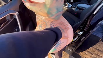 Bianca Bailee Pt.5 tatted baddie gets roadside assistance - FlightLifexxx