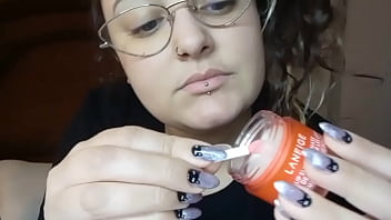 SWEET THIN LIPS WITH GLOSS
