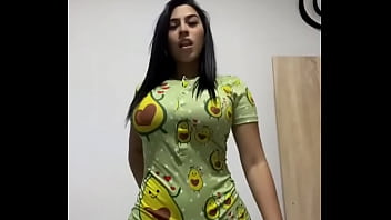 thumb beautiful model  with big ass dancing ancing ancing ancing