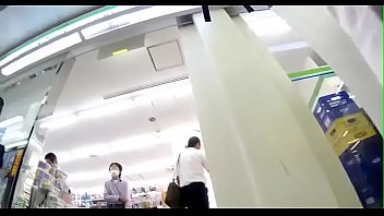 Encounter a group of JKs at a convenience store in the morning * Search by Kosatsu Select, a website specializing in personal photography