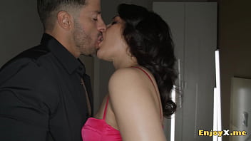 Valentina Nappi, a black-haired pornographic star with a unshaved pussy, gives an amazing cowgirl ride while gargling a immense lollipop in full HD.