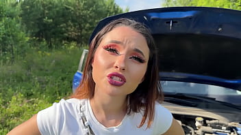 thumb i asked the bit  ch to help fix the car but sh  the car but she the car but she