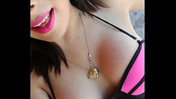 thumb valeria posa se  xy  